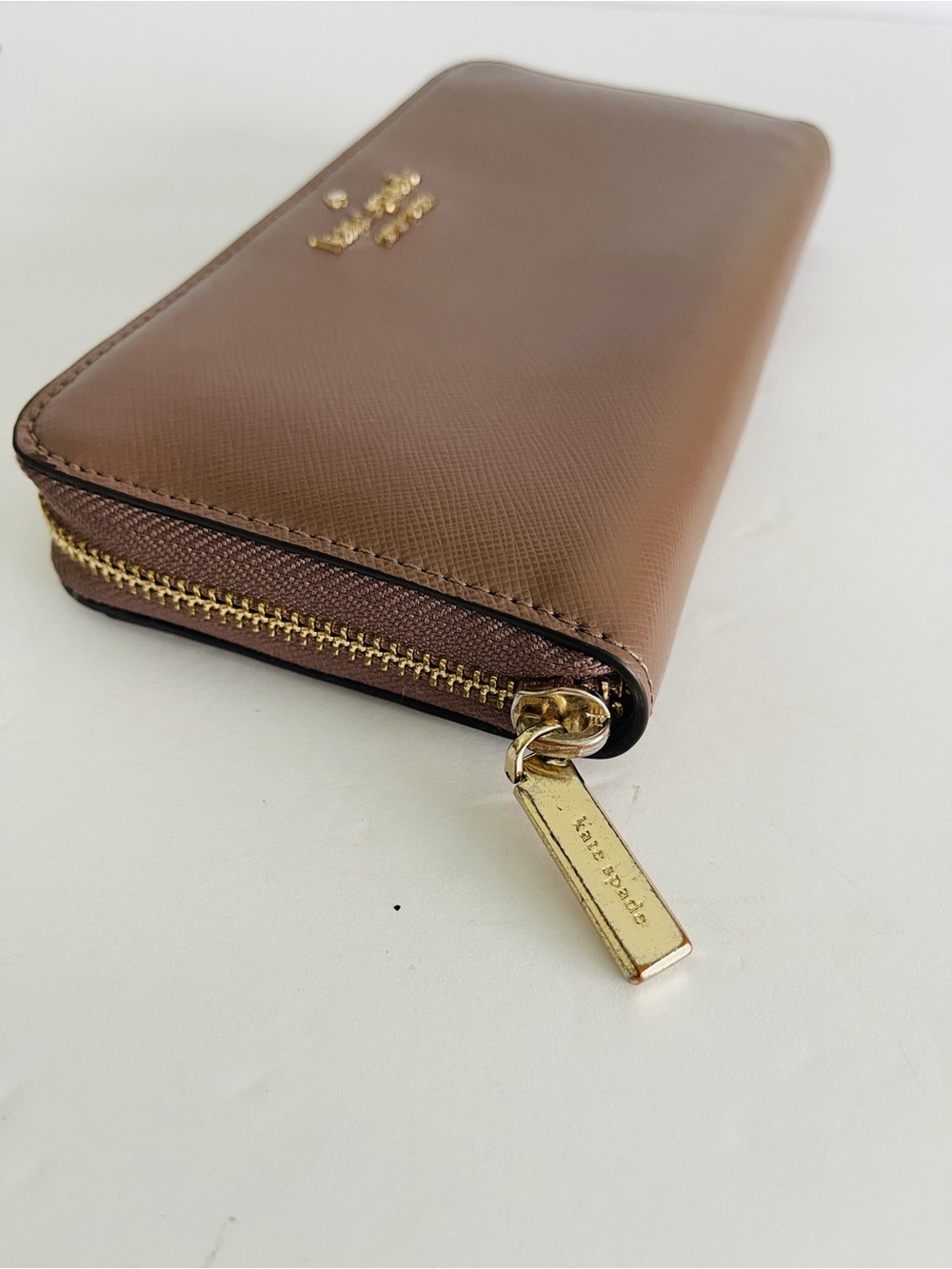 kate spade Mauve Zip-Around Saffiano Leather Wallet with Gold Logo Dusty Pink - Picture 5 of 14